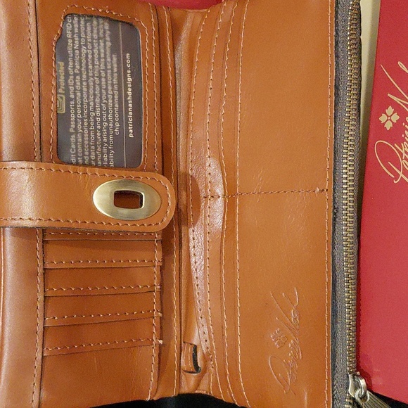 Patricia Nash Floral Embossed Leather Wallet - Picture 10 of 12